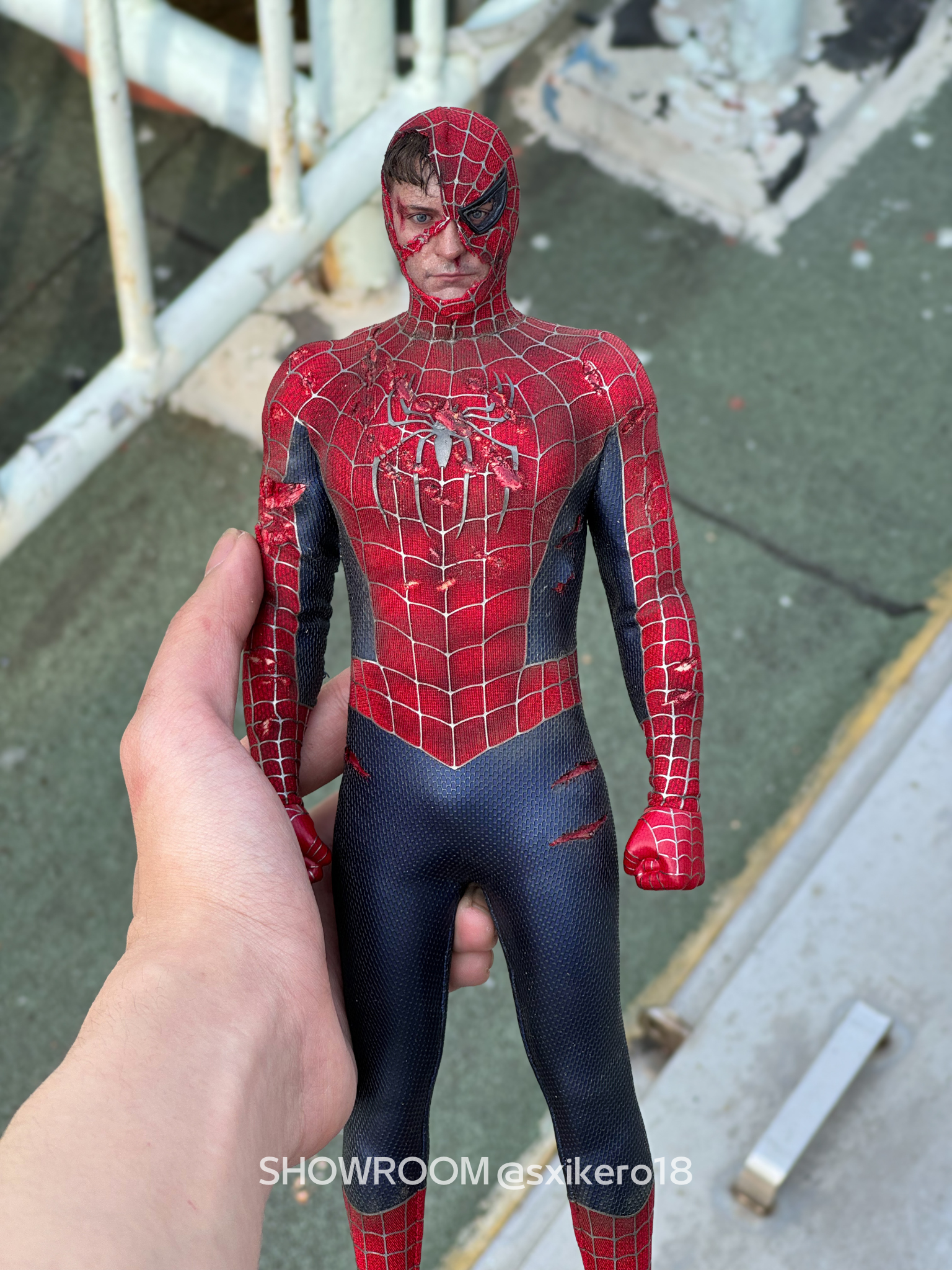 Sam Raimi SPIDER-MAN 1 battle damaged version